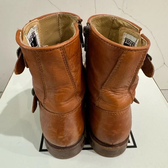 Frye Veronica 6” Shortie brown leather moto boot. Great condition. - Picture 5 of 10